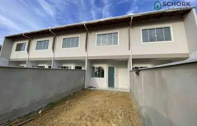 Imagem: A casa à venda possui 3 Dormitórios, 3 Banheiros, 2 Vagas