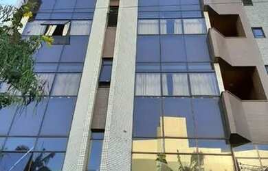 Imagem: O apartamento possui 4 Dormitórios, 4 Banheiros e 360m² de