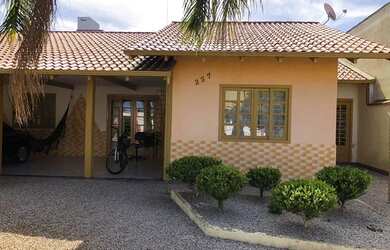 Imagem 5: Casa em Tijucas. 120m² de Área, 4 Vagas na garageme3 Dormitórios