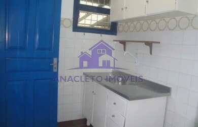 Imagem: A casa possui 2 Dormitórios, 1 Banheiro, 1 Vaga na garagem