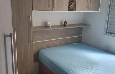 Imagem: O apartamento possui 2 Dormitórios, 1 Banheiro, 1 Vaga na garagem