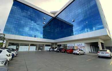 Imagem: O depósito possui 1 Vaga na garagem e 32m² de Área e está