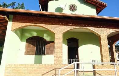 Imagem: A chácara possui 2.000m² de Área e está localizado em Ribeirão