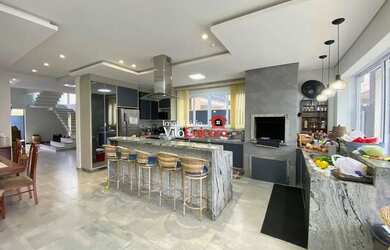 Imagem 15: Sobrado com piscina 150 metros do mar em Matinhos