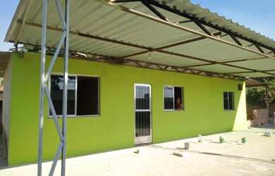 Imagem: A casa possui 2 Dormitórios, 1 Banheiro, 1 Vaga na garagem