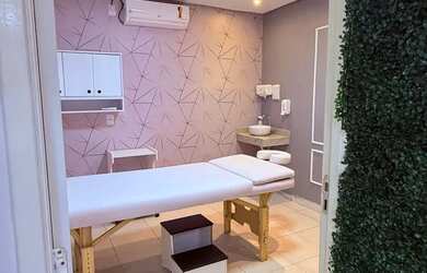 Imagem: O depósito possui 3 Vagas na garagem, 12m² de Área e está