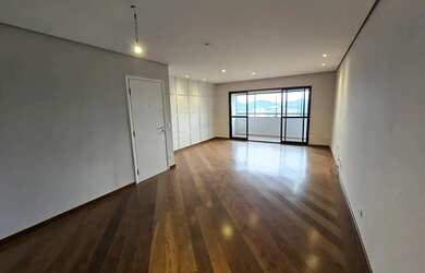 Imagem: O apartamento possui 3 Dormitórios, 5 Banheiros, 2 Vagas na