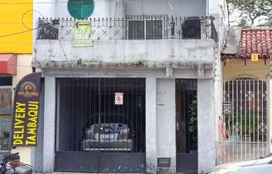 Imagem: A casa possui 3 Dormitórios, 2 Banheiros, 1 Vaga na garagem