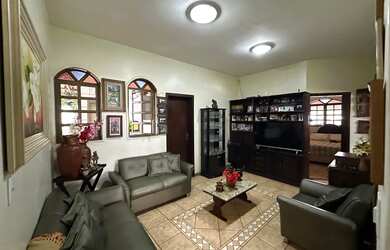 Imagem 10: Casas Santa Maria. São duas casas belíssimas aceito imóvel de menor...