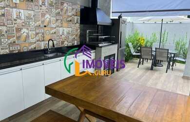 Imagem: A casa em condomínio possui 4 Dormitórios, 2 Banheiros, 4