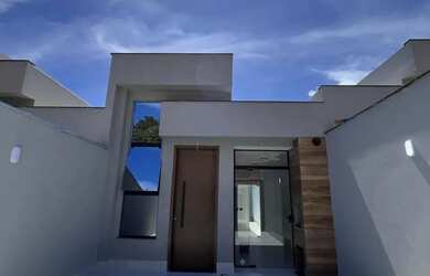 Imagem: A casa possui 2 Dormitórios, 1 Banheiro, 1 Vaga na garagem