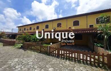 Imagem: A casa possui 2 Dormitórios, 2 Banheiros, 1 Vaga na garagem