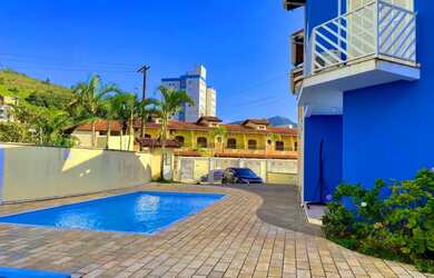 Imagem: A casa em condomínio possui 2 Dormitórios, 3 Banheiros, 2