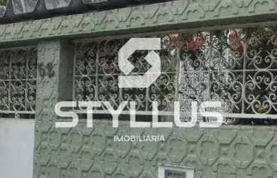 Imagem: A casa possui 5 Dormitórios, 3 Banheiros, 2 Vagas na garagem