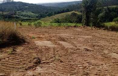 Imagem: O terreno possui 600m² de Área e está localizado em Centro