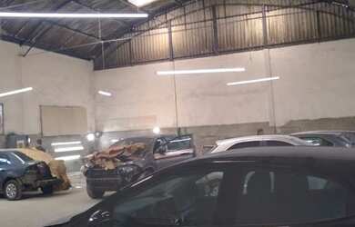 Imagem: O depósito possui 800m² de Área e está localizado em Água