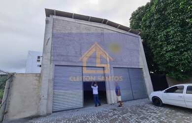 Imagem: O depósito possui 5 Vagas na garagem, 110m² de Área e está