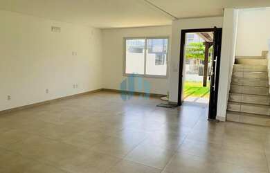 Imagem 8: Belo Sobrado Novo, Localizado no Loteamento Pedra Branca, a 4 km da Praia...