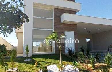 Imagem: A casa em condomínio possui 3 Dormitórios, 2 Banheiros, 4