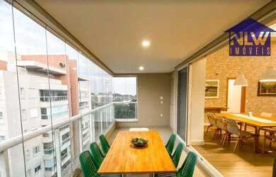 Imagem: O apartamento possui 3 Dormitórios, 4 Banheiros, 3 Vagas na