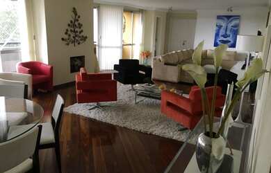 Imagem: O apartamento possui 4 Dormitórios, 5 Banheiros, 3 Vagas na