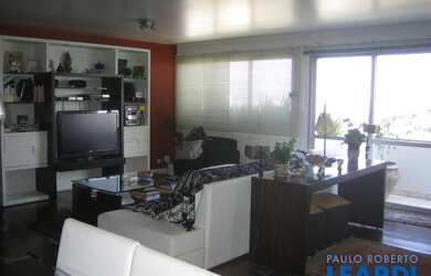 Imagem: O apartamento na cobertura possui 4 Dormitórios, 5 Banheiros