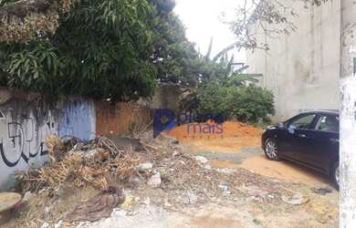 Imagem: O terreno possui 300m² de Área e está localizado em Loteamento