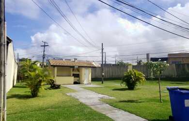Imagem: A casa em condomínio possui 3 Dormitórios, 2 Banheiros, 2