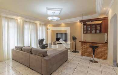 Imagem 2: Casa para Aluguel - Jardim Samambaia, 3 Quartos, 250 m2