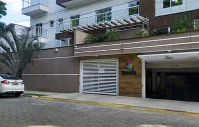 Imagem: O apartamento possui 2 Dormitórios, 1 Banheiro, 2 Vagas na