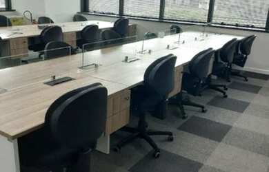 Imagem: O depósito possui 5 Vagas na garagem, 775m² de Área e está