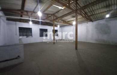 Imagem: O depósito possui 1012m² de Área e está localizado em Ipiranga