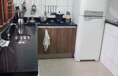 Imagem: A casa possui 2 Dormitórios, 1 Banheiro, 1 Vaga na garagem