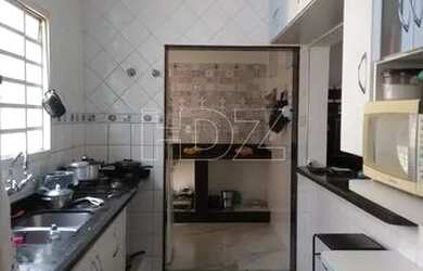 Imagem 8: Araraquara - Casa Padrão - Centro