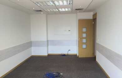 Imagem 8: Excepcional Andar Corporativo de 300m2 com Vista e 6 Vagas