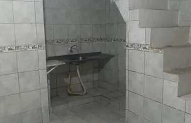 Imagem: A casa possui 2 Dormitórios, 1 Banheiro, 1 Vaga na garagem