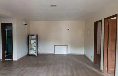 Imagem: O apartamento possui 2 Dormitórios, 1 Banheiro e 60m² de Área