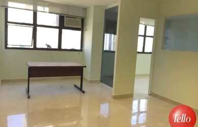 Imagem: O depósito possui 1 Vaga na garagem, 56m² de Área e está