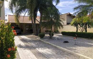 Imagem 2: Casa em Tijucas. 120m² de Área, 4 Vagas na garageme3 Dormitórios