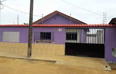 Imagem: A casa possui 2 Dormitórios, 1 Banheiro, 1 Vaga na garagem