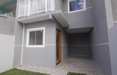 Imagem: A casa possui 2 Dormitórios, 1 Banheiro, 1 Vaga na garagem