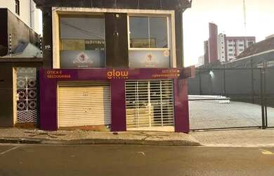 Imagem: A casa possui 4 Dormitórios, 2 Banheiros, 150m² de Área e