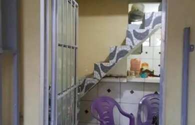 Imagem: A casa possui 2 Dormitórios, 2 Banheiros, 1 Vaga na garagem