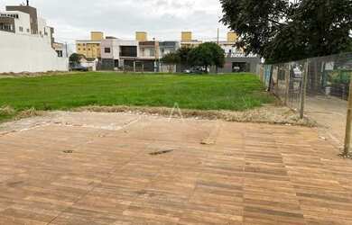 Imagem: O terreno para alugar possui 1606m² de Área e está localizado