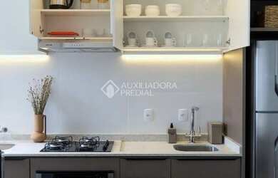 Imagem 15: Apartamento COMPLETAMENTE MOBILIADO E DECORADO 2 dormitórios com suíte...