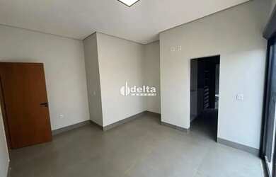 Imagem 8: Casa residencial em condomínio com 3 quartos sendo 1 suíte disponível...