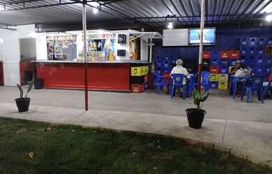 Imagem 3: Trailer. 5 Vagas na garagem