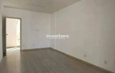 Imagem: O depósito possui 1 Vaga na garagem e 25m² de Área e está