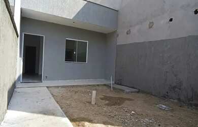 Imagem: A casa possui 1 Dormitório, 1 Banheiro, 35m² de Área e está