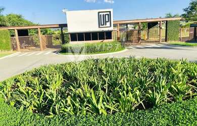 Imagem: O terreno possui 1.000m² de Área e está localizado em Parque